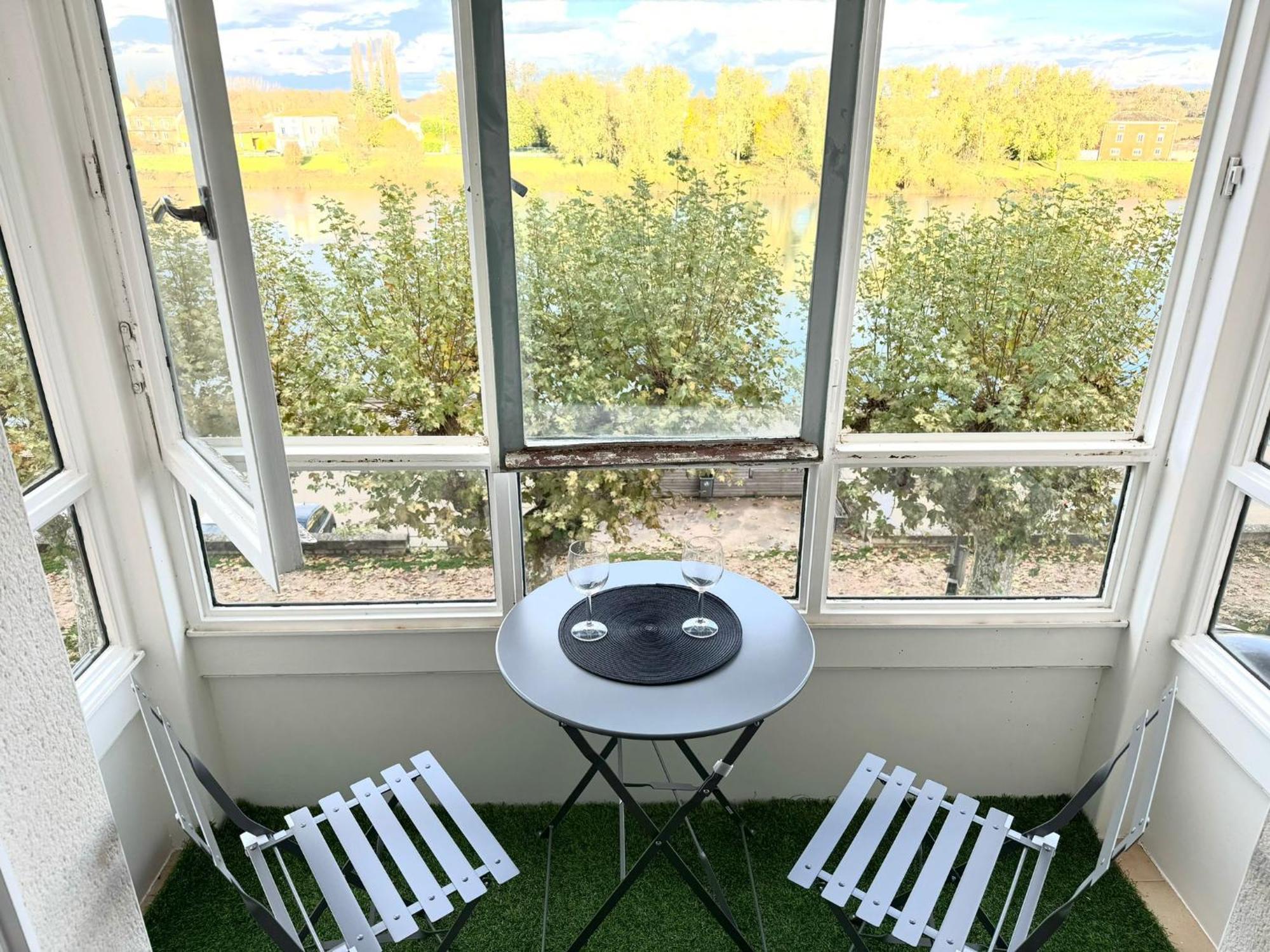 Appartement Quai Saone - By Primo C0Nciergerie Tournus Kültér fotó